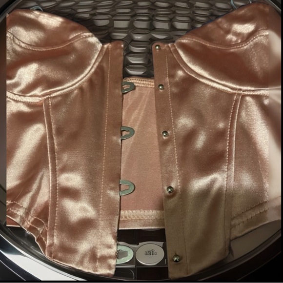 Sexy Magnetic Hook & Eye Design Asymmetrical Ribbon Straps Bustier Crop Camisole - Picture 10 of 17